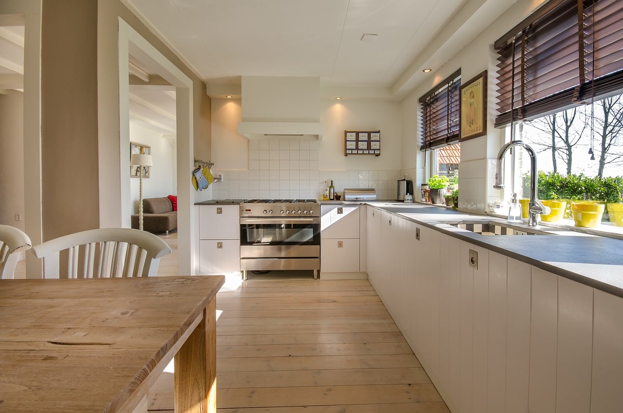 Tendances de rénovation de cuisine 2024 : du style rustique au minimaliste moderne