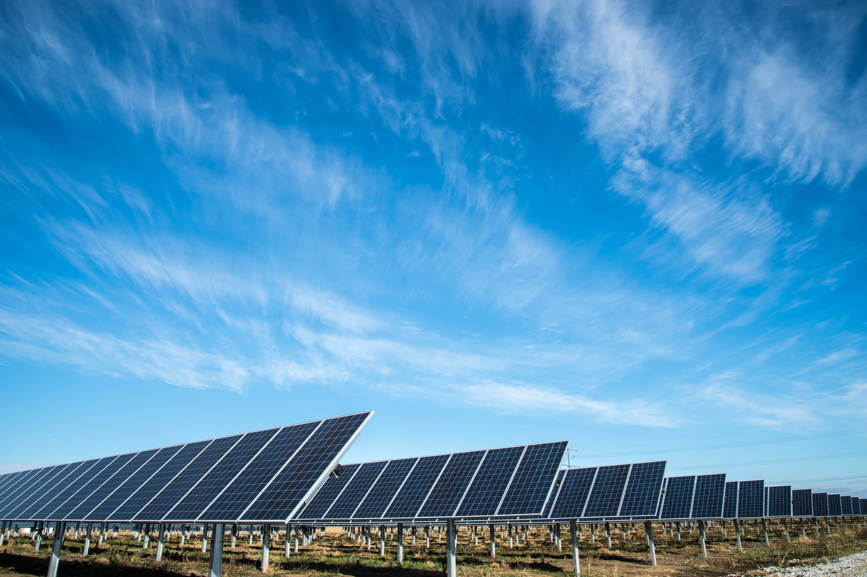 Installation de panneaux solaires : coûts, bénéfices et procédures