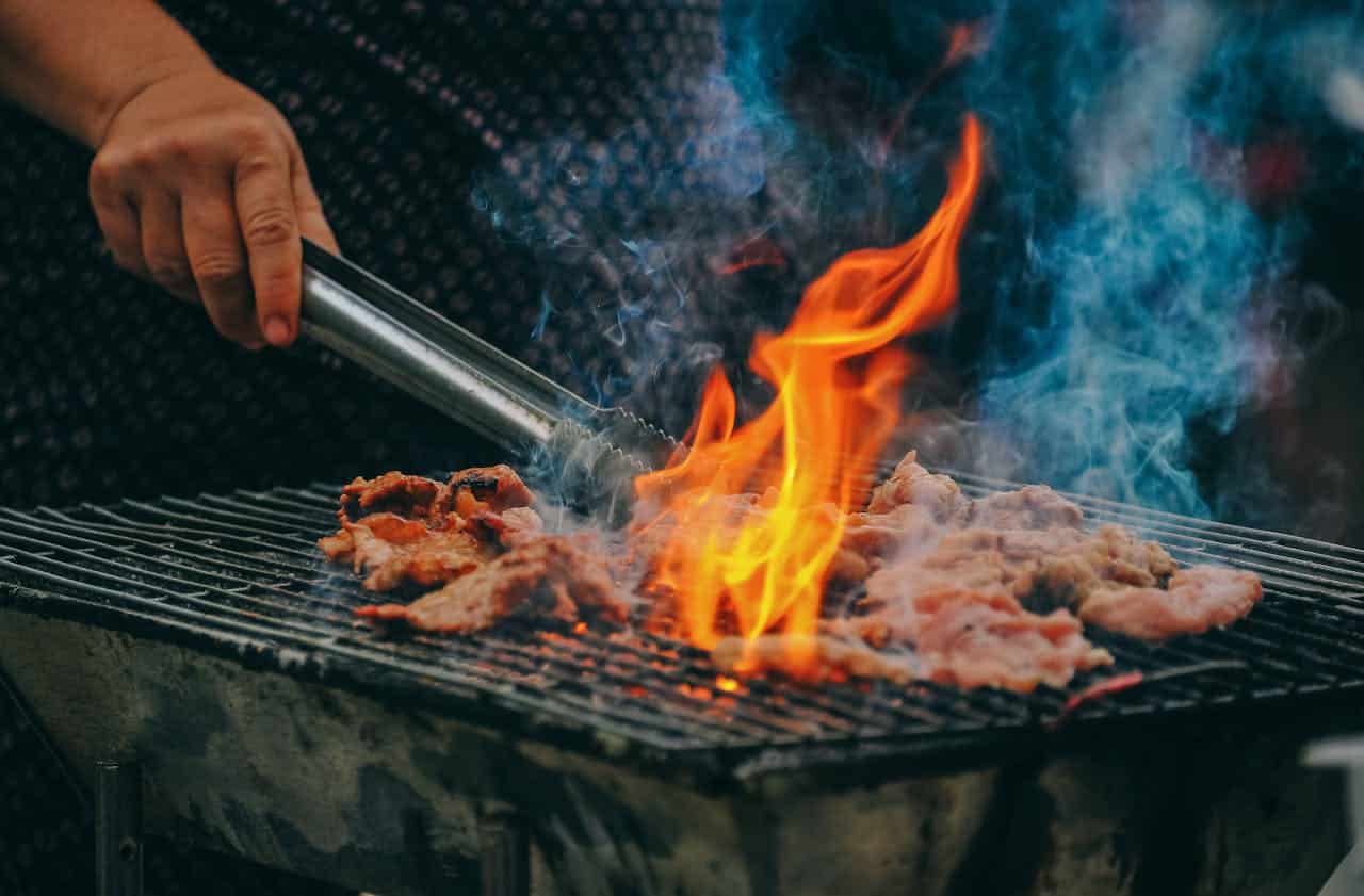 Concevoir un espace barbecue parfait dans votre jardin